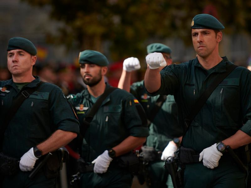 Desfile por el Día del Pilar en&nbsp;Pamplona